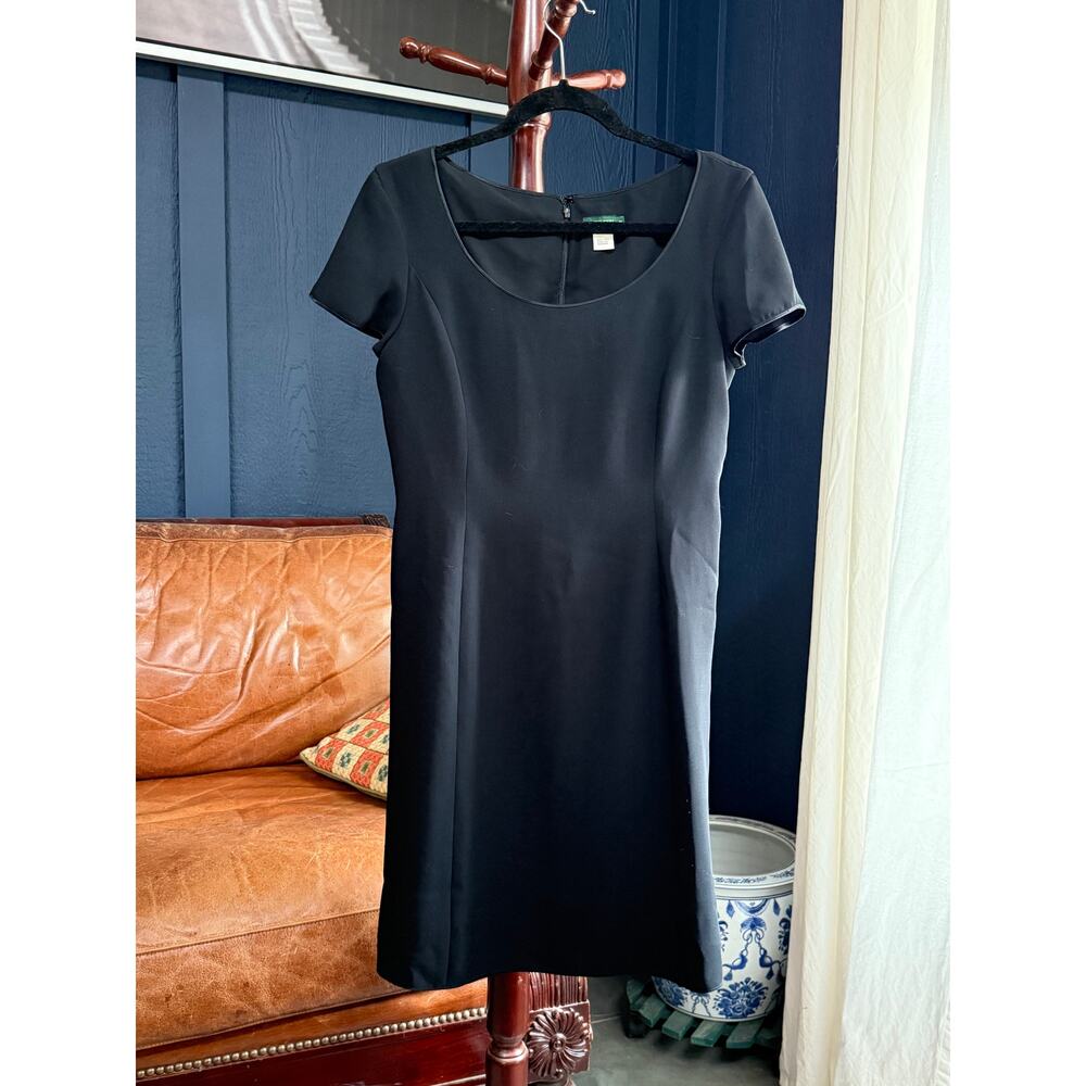 J.Crew Size 8 Elegant Black Crepe Dress Cap Sleeves, Scoop Neckline, Back‎ Zip